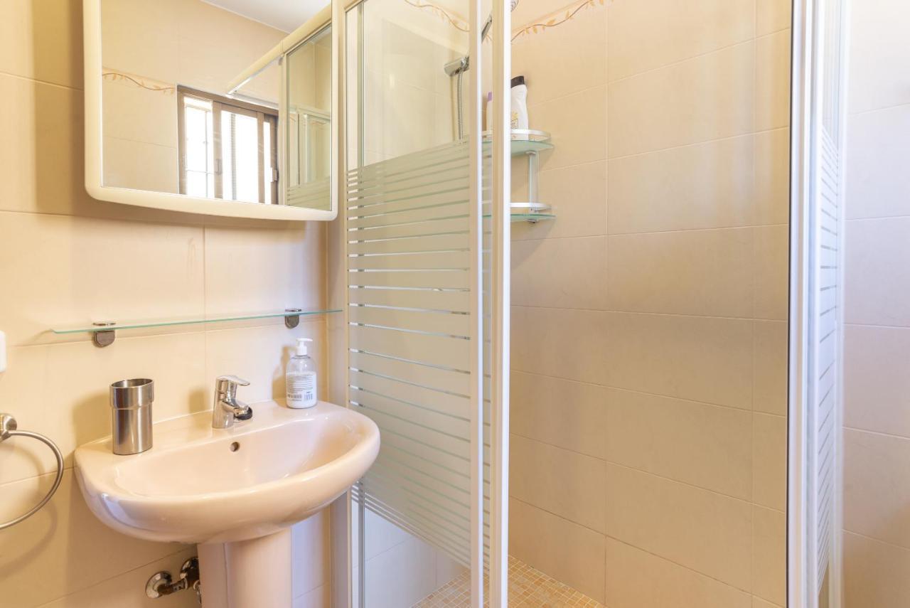 Oasis Playamar Apartman Torremolinos Kültér fotó